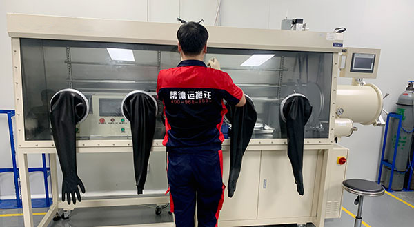 大型儀器設(shè)備搬遷