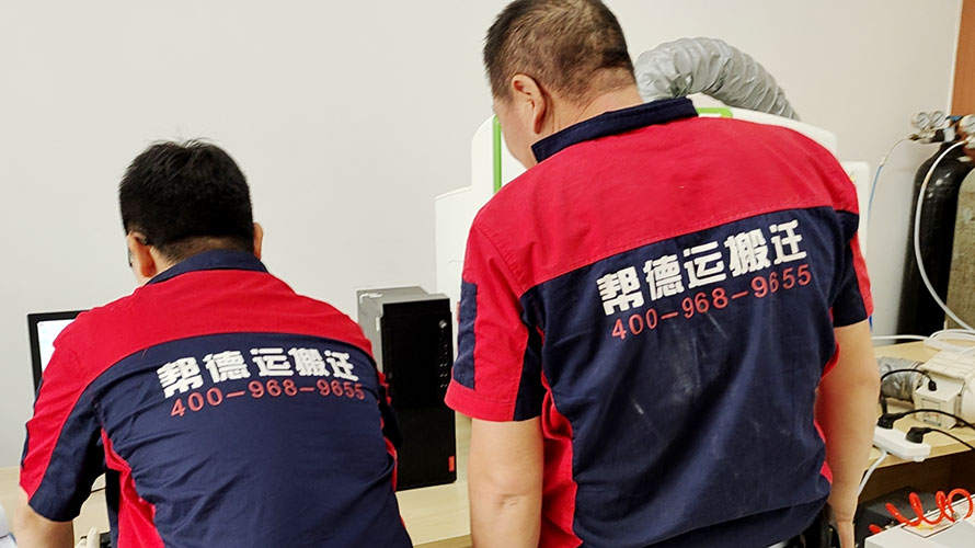 大型儀器設(shè)備吊裝搬運